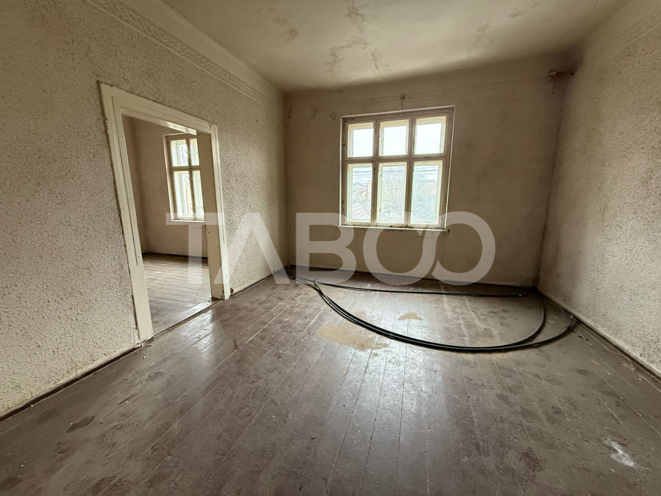 3 apartamente de vanzare la casa 132 mpu curte 966 mp Turnisor Sibiu