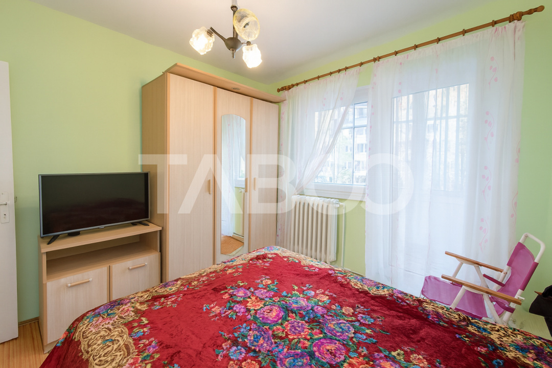 3 camere decomandate de vanzare la etajul 2 cu balcon si pivnita