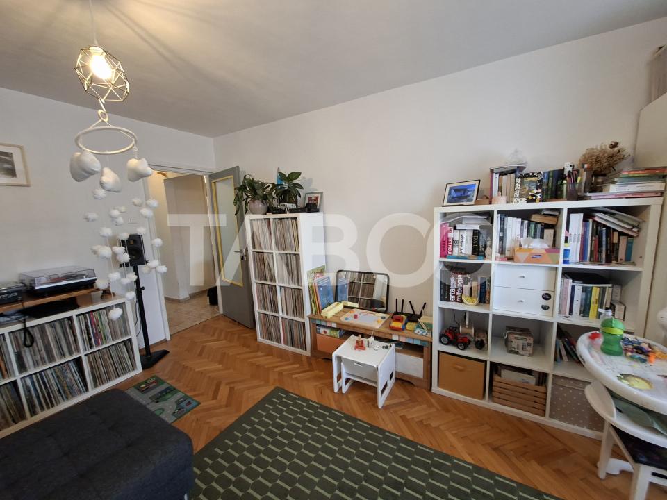 ANAF Calea Dumbravii- Apartament decomandat de vanzare 2 camere si pod