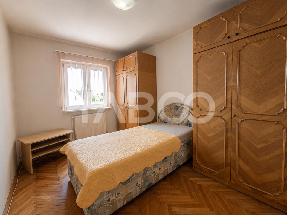 Ap 3 camere 2 bai 2 balcoane pivnita etaj 2 Str.Rusciorului Lidl Cibin