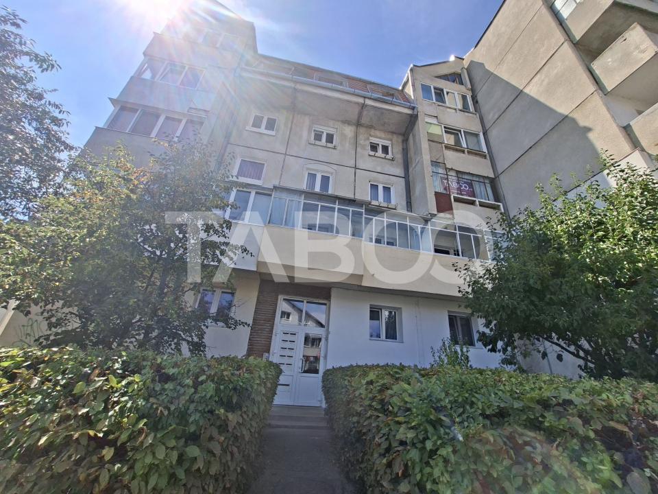 Ap 3 camere 2 bai 2 balcoane pivnita etaj 2 Str.Rusciorului Lidl Cibin