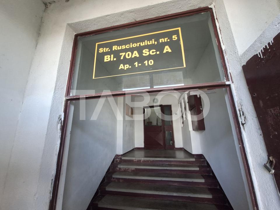 Ap 3 camere 2 bai 2 balcoane pivnita etaj 2 Str.Rusciorului Lidl Cibin