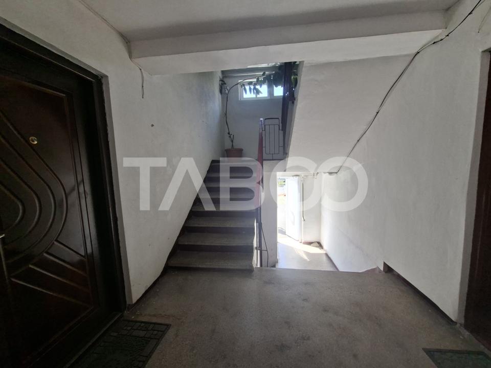 Ap 3 camere 2 bai 2 balcoane pivnita etaj 2 Str.Rusciorului Lidl Cibin