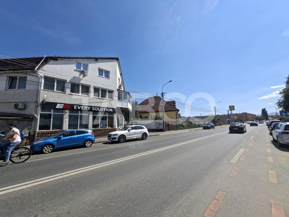 Ap 3 camere 2 bai 2 balcoane pivnita etaj 2 Str.Rusciorului Lidl Cibin