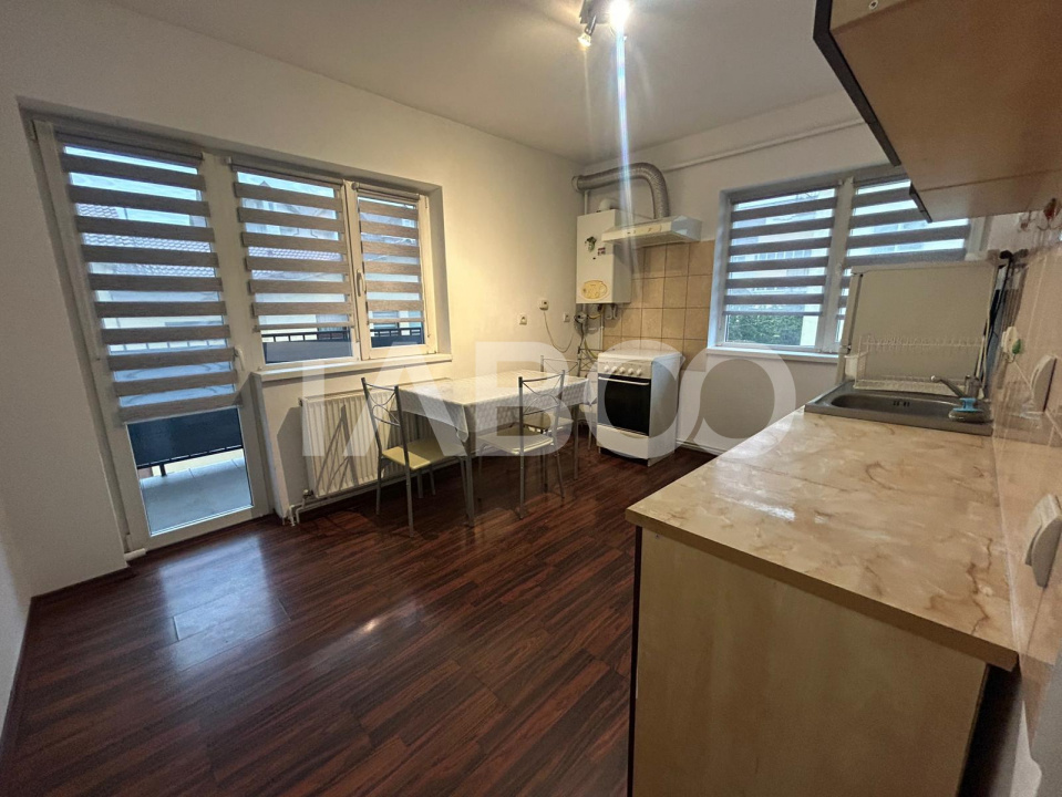 Aparamant de inchiriat cu 2 balcoane si loc de parcare Turnisor