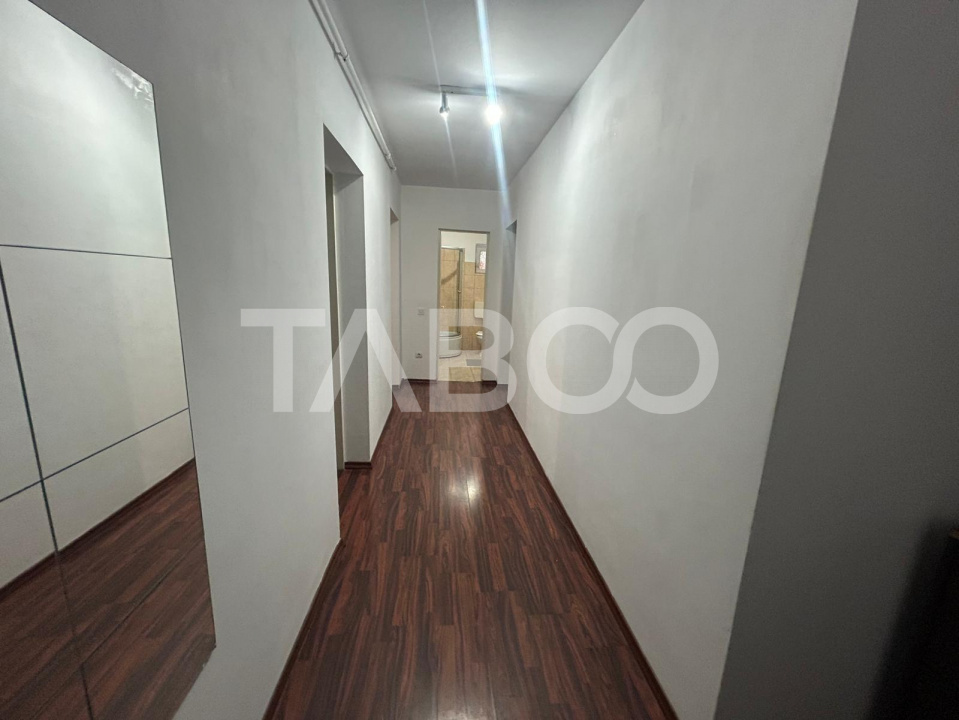 Aparamant de inchiriat cu 2 balcoane si loc de parcare Turnisor