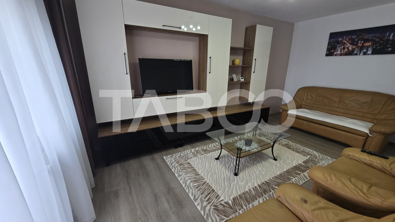 Aparament de vanzare decomandat Strand 2 camere balcon mobilat utilat