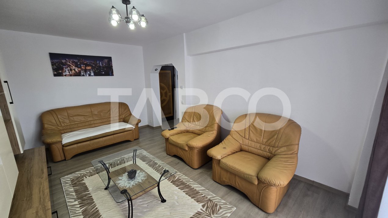 Aparament de vanzare decomandat Strand 2 camere balcon mobilat utilat