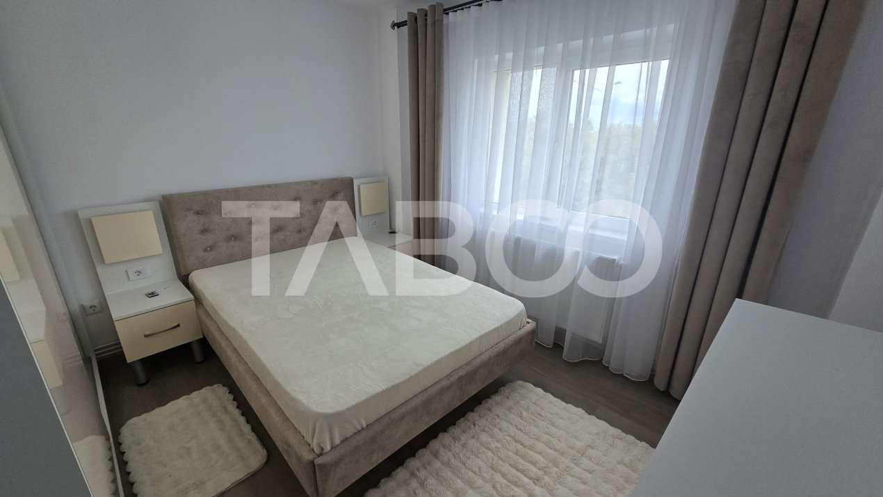 Aparament de vanzare decomandat Strand 2 camere balcon mobilat utilat