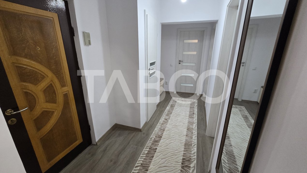 Aparament de vanzare decomandat Strand 2 camere balcon mobilat utilat
