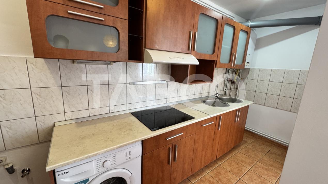 Apartamanet 3 camere de inchiriat mobilat utilat 100 mpu CENTRAL Sibiu