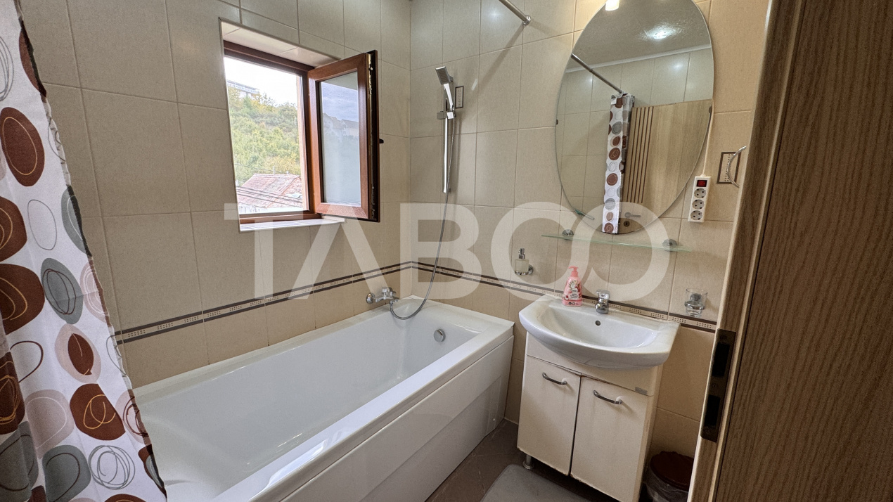 Apartamanet 3 camere de inchiriat mobilat utilat 70 mpu Tilisca Sibiu