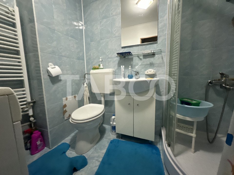 Apartament 2 camere 2 balcone boxa la subsol  etaj 3 Zona Castanului