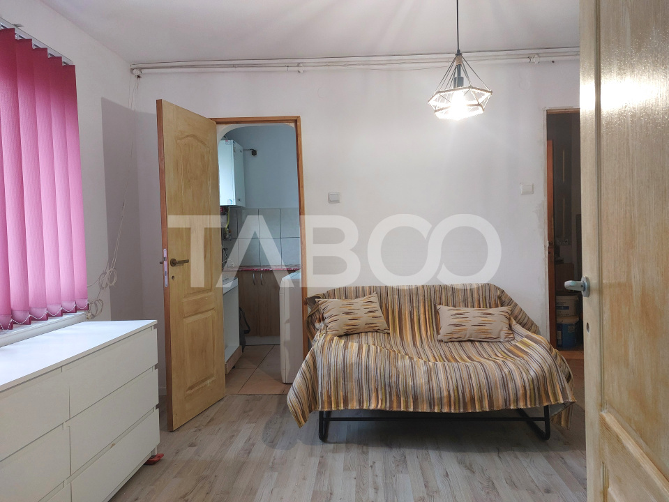 Apartament 2 camere 30 mp etaj 2 spre soare Stejarului Cisnadie