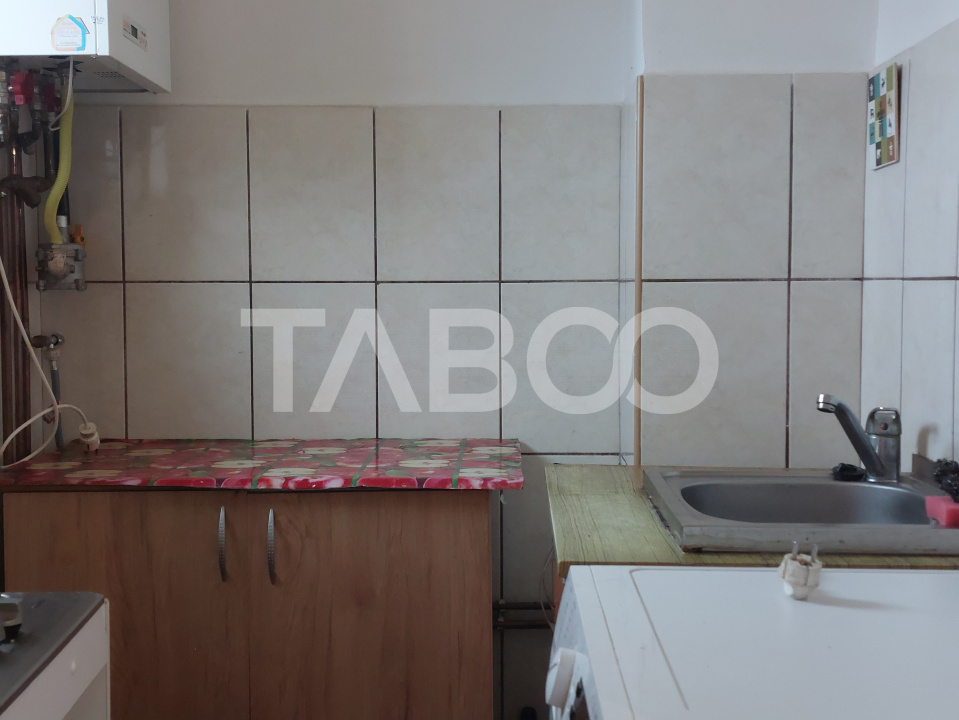 Apartament 2 camere 30 mp etaj 2 spre soare Stejarului Cisnadie