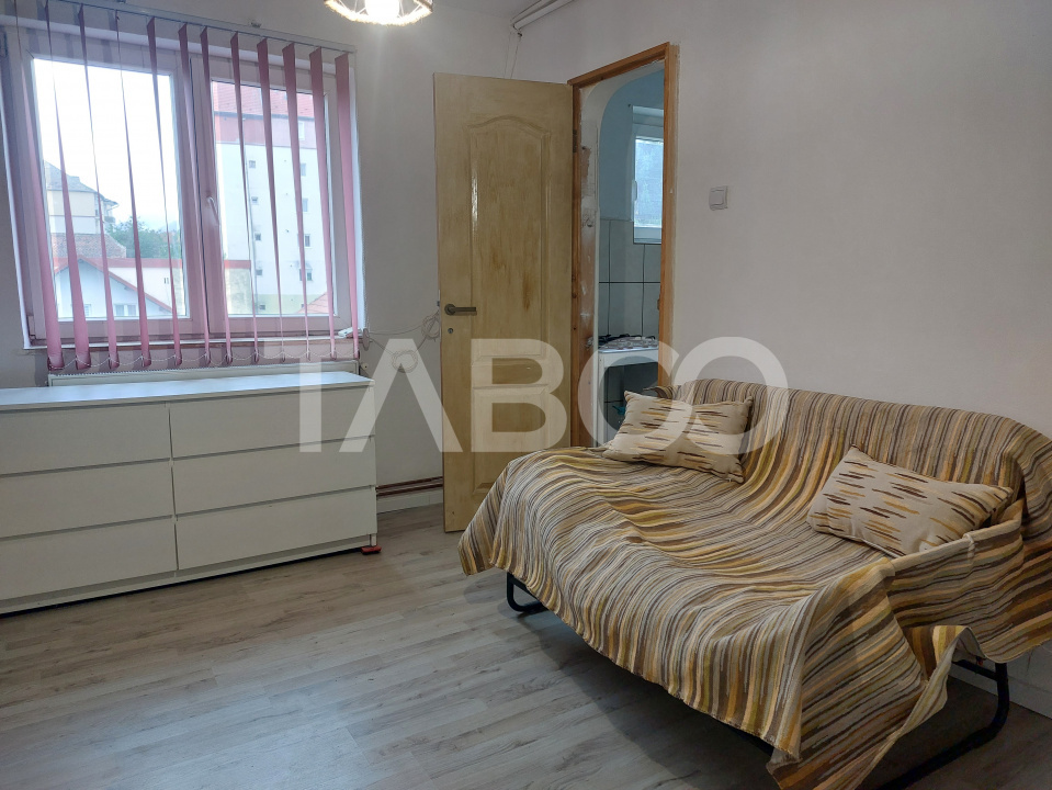 Apartament 2 camere 30 mp etaj 2 spre soare Stejarului Cisnadie