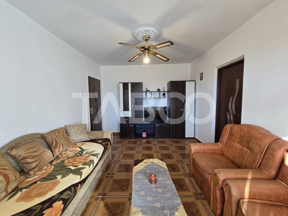 Apartament 2 camere 36 mpu etaj intermediar 2 in Avrig zona Sticla