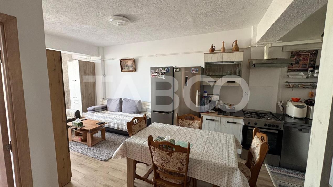 Apartament 2 camere 39 mp utili decomandat mobilat utilat balcon 8 mp 