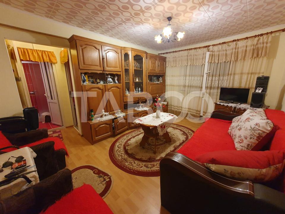 Apartament 2 camere 40 mp utili parter zona Tudor Vladimirescu in Fagaras - Tudor Vladimirescu