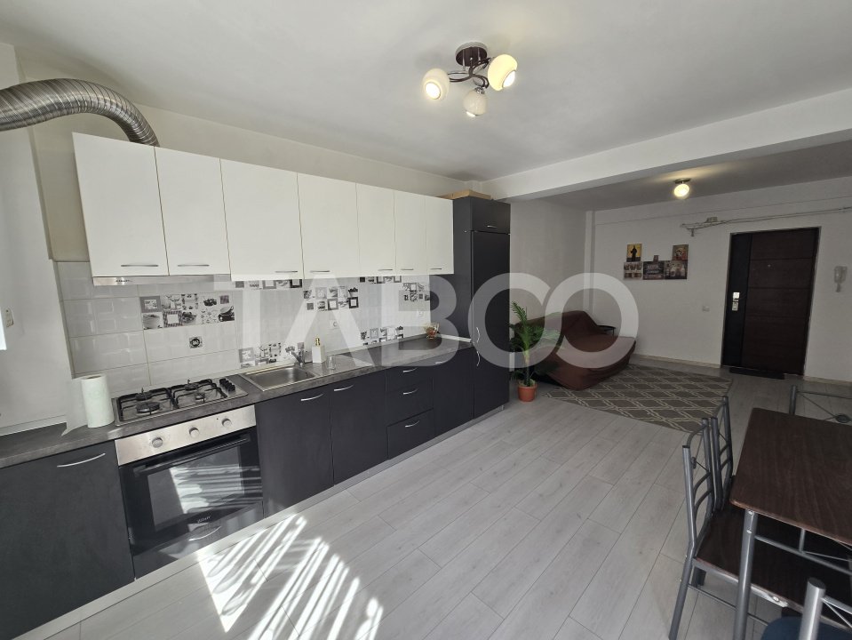 Apartament 2 camere 40mpu etaj intermediar balcon 3m Doamna Stanca