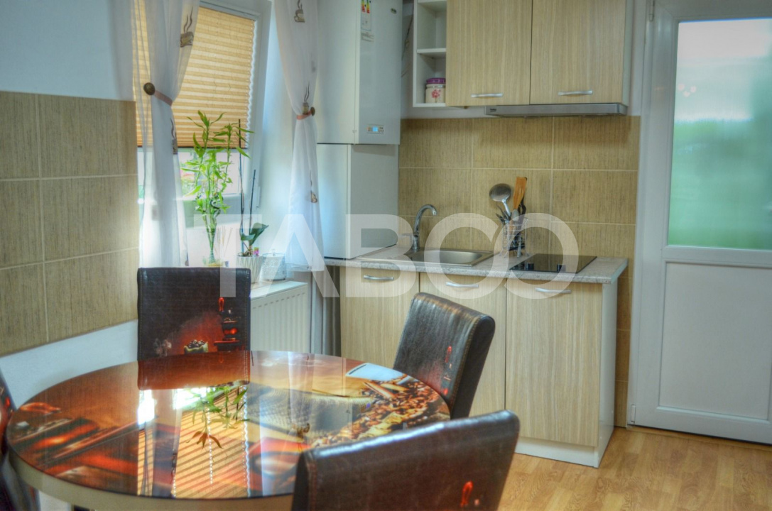 Apartament 2 camere 44 mp utili ETAJ 1 curte amenajata central Sibiu