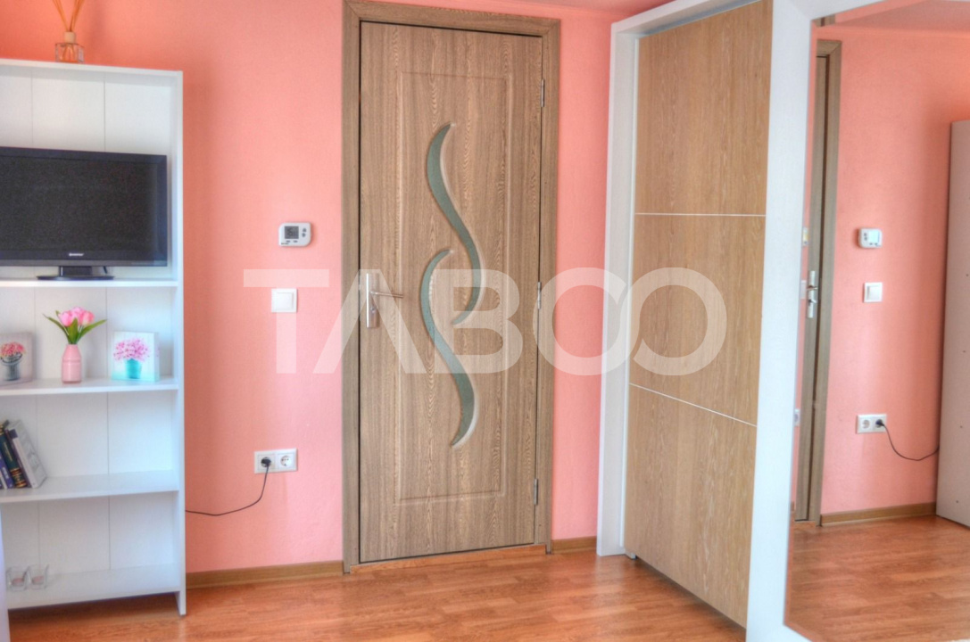 Apartament 2 camere 44 mp utili ETAJ 1 curte amenajata central Sibiu