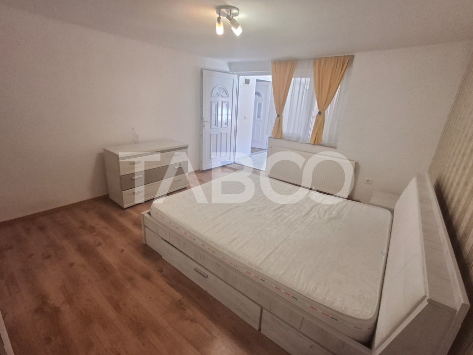 Apartament 2 camere 44 mp utili ETAJ 1 curte amenajata central Sibiu