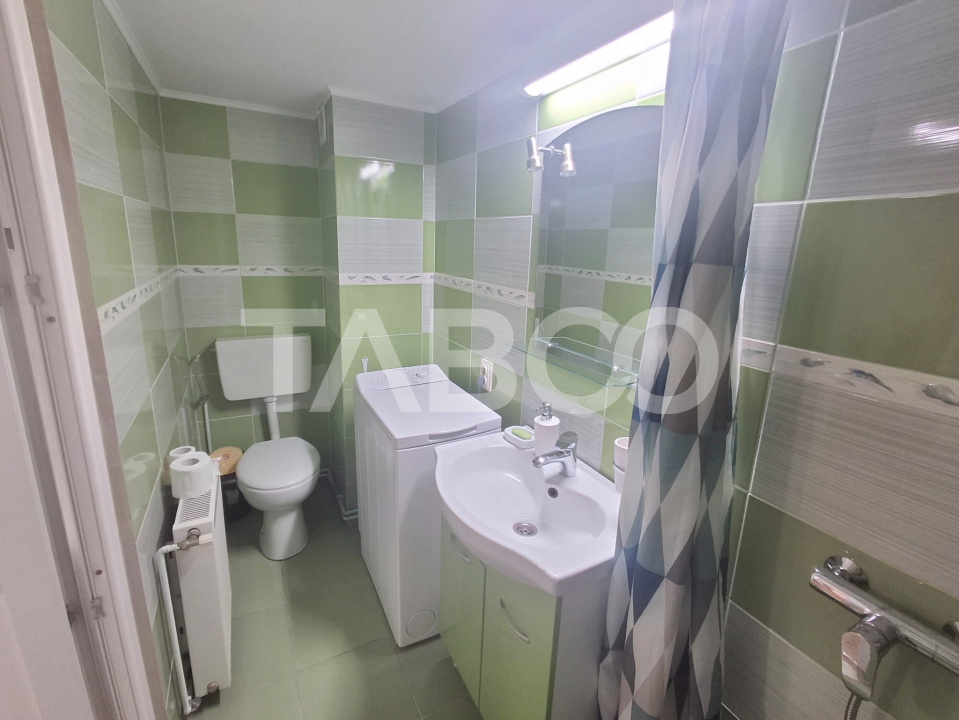 Apartament 2 camere 44 mp utili ETAJ 1 curte amenajata central Sibiu