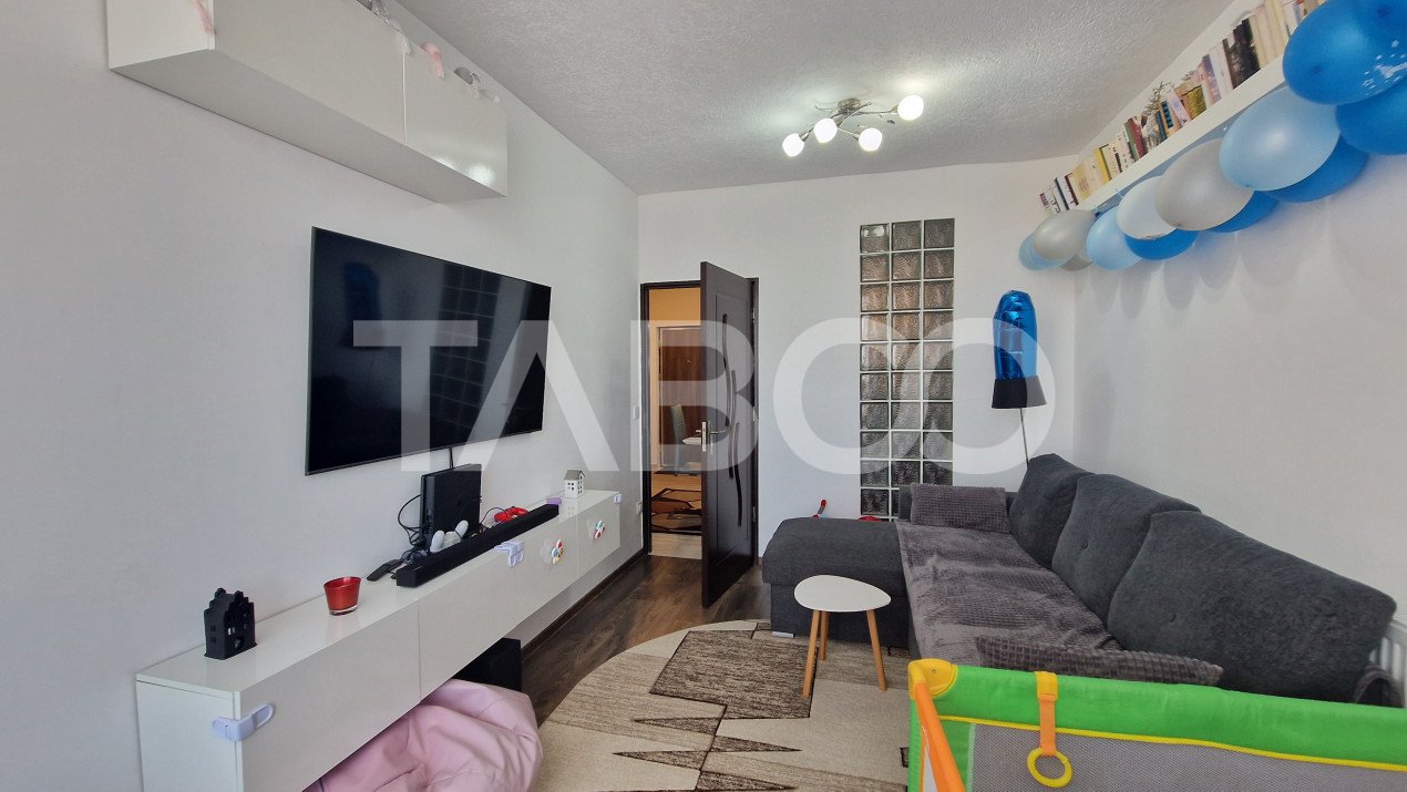 Apartament 2 camere 44 mpu balcon etaj intermediar zona Doamna Stanca