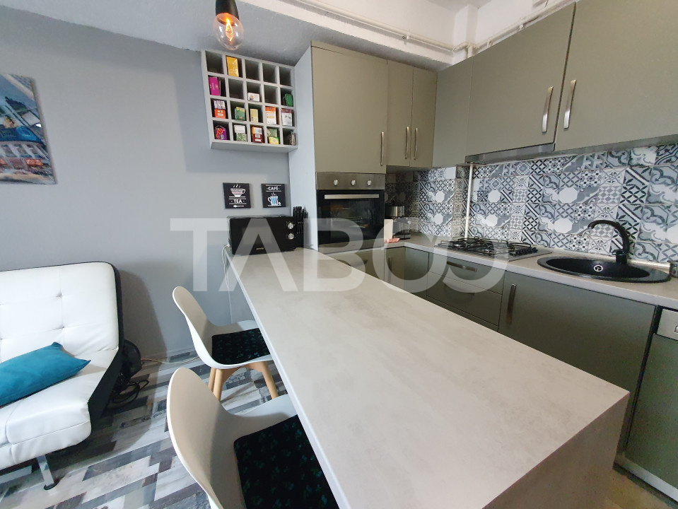 Apartament 2 camere 44mp etaj intermediar balcon zona Doamna Stanca