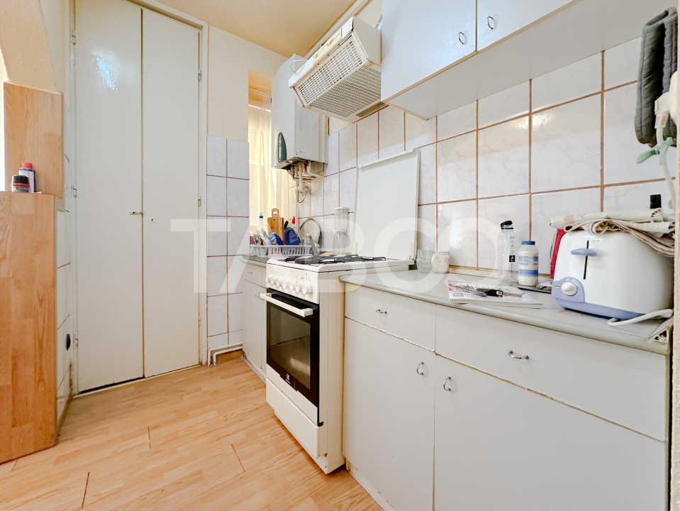 Apartament 2 camere 48 mpu balcon 4 m zona Mihai Viteazul