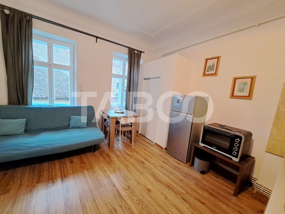 Apartament 2 camere 52mpu pretabil regim hotelier in Centul Istoric