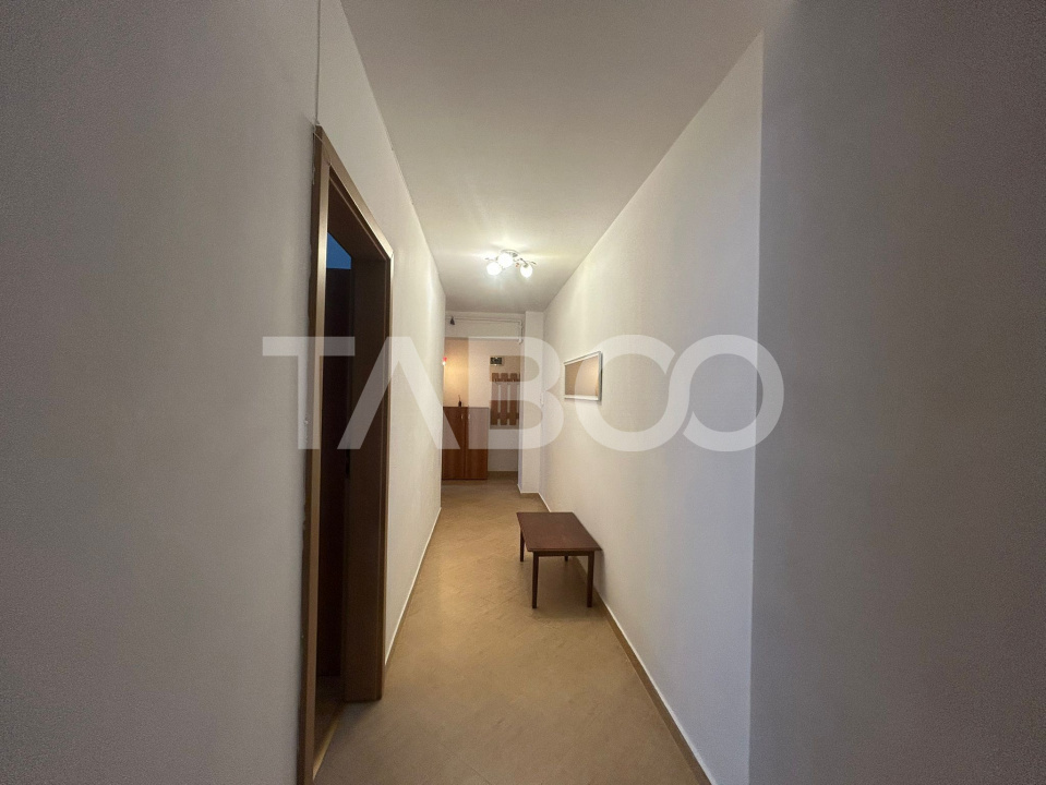 Apartament 2 camere 60mpu  etajul 1 de inchiriat cu balcon si parcare