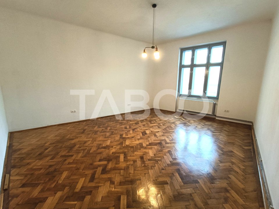 Apartament 2 camere 74 mp utili de inchiriat in Sibiu zona Centrala