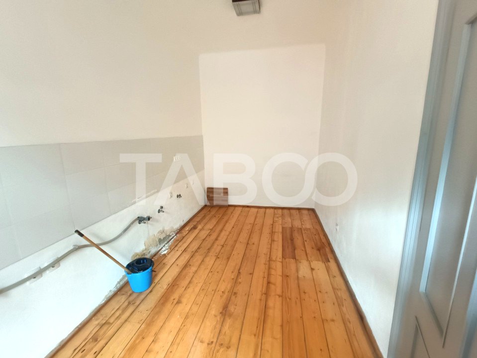 Apartament 2 camere 74 mp utili de inchiriat in Sibiu zona Centrala