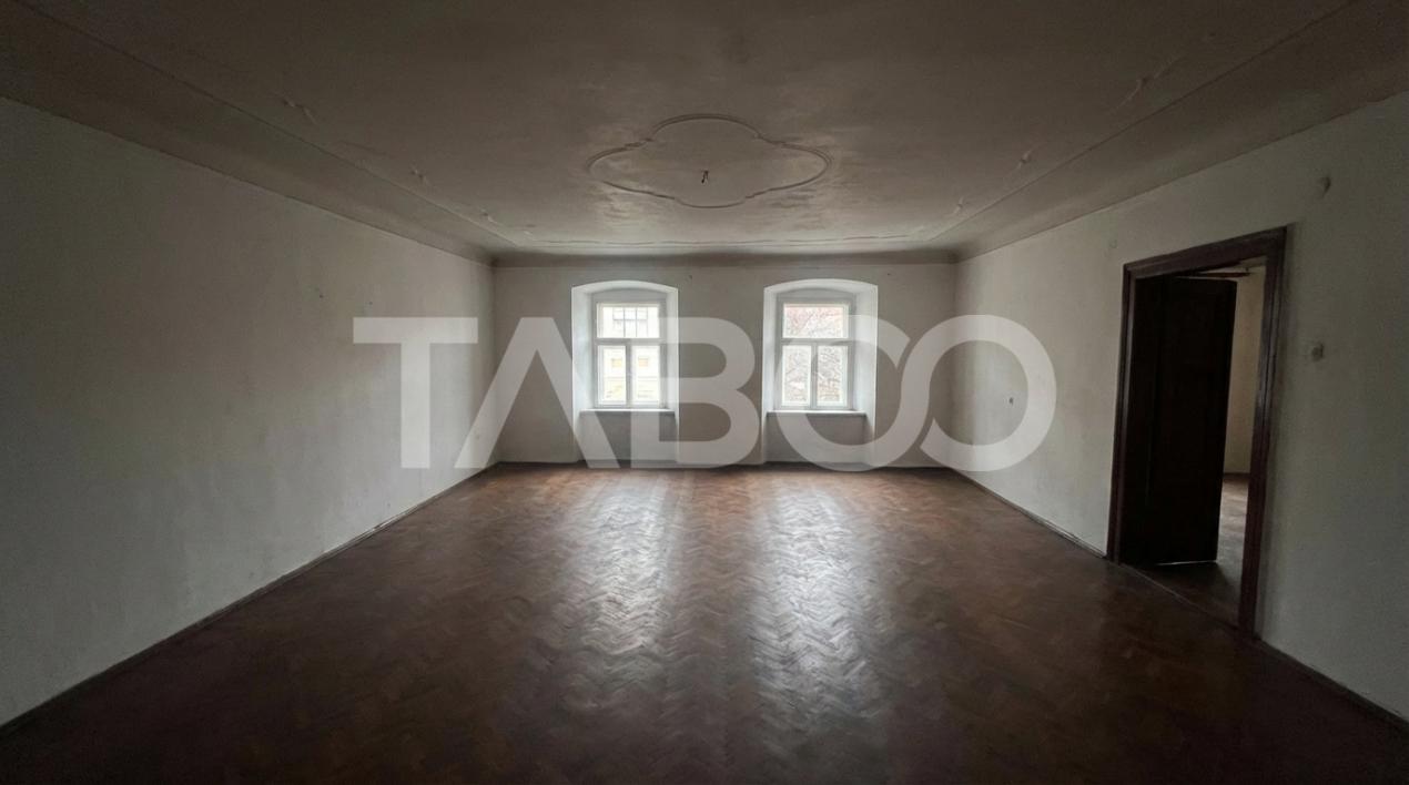 Apartament 2 camere 81mpu + pivnita 22mp Centrul Istoric   SIBIU