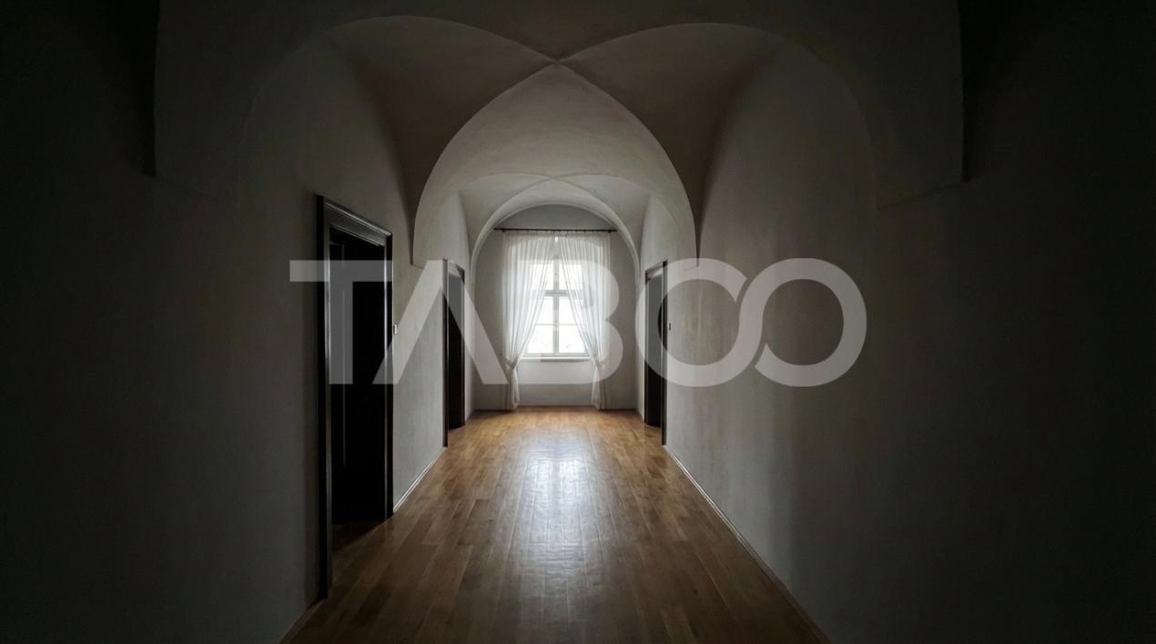 Apartament 2 camere 81mpu + pivnita 22mp Centrul Istoric   SIBIU