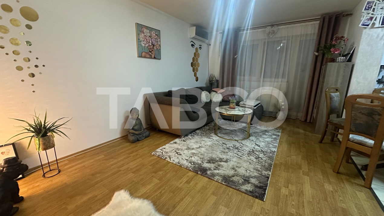 Apartament 2 camere balcon loc parcare 52mpu decomandat Selimbar Sibiu