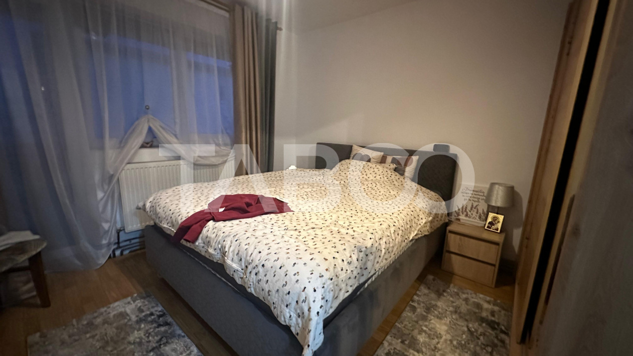 Apartament 2 camere balcon loc parcare 52mpu decomandat Selimbar Sibiu