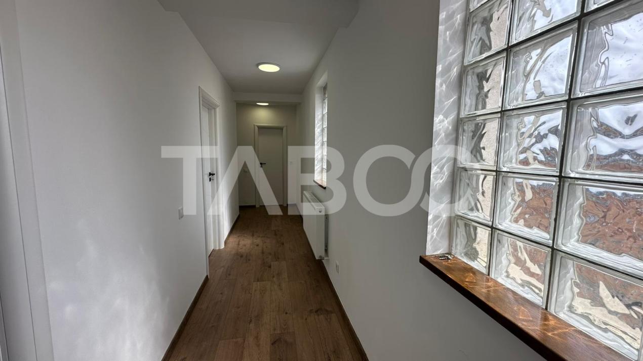 Apartament 2 camere balcon modern loc de parcare zona Turnisor Sibiu