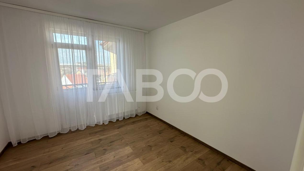 Apartament 2 camere balcon modern loc de parcare zona Turnisor Sibiu