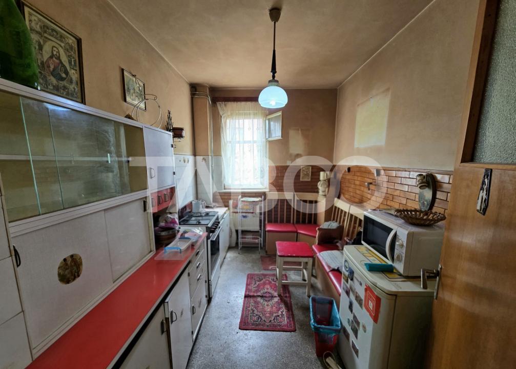 Apartament 2 camere balcon pivnita zona Mihai Viteazul Sibiu