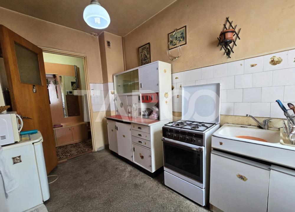 Apartament 2 camere balcon pivnita zona Mihai Viteazul Sibiu