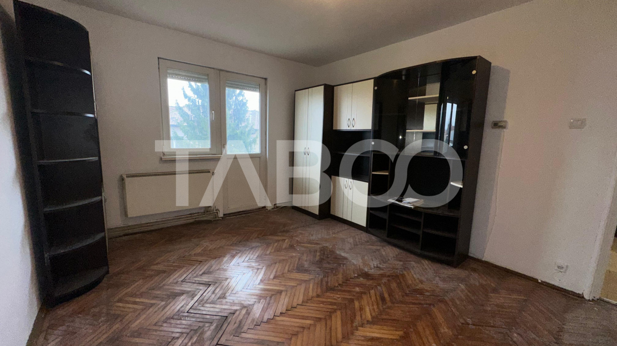 Apartament 2 camere balcon si pivnita zona Mihai Viteazul Sibiu 