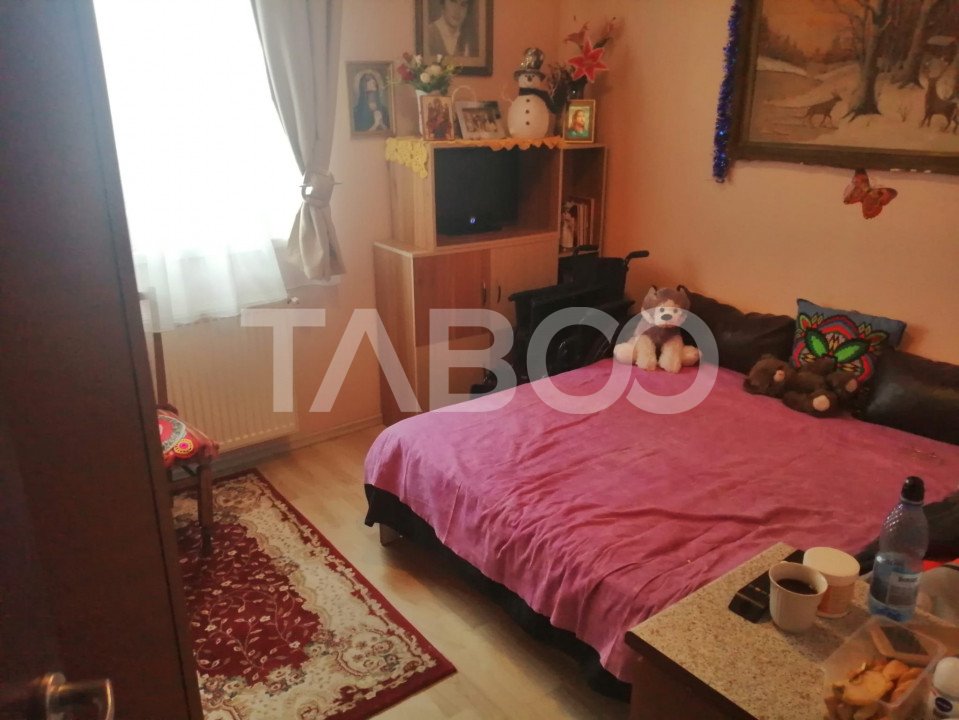 Apartament 2 camere complet mobilat de inchiriat etaj intermediar boxa