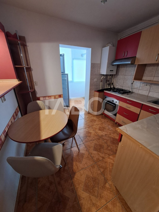 Apartament 2 camere cu balcon 2 bai si boxa la subsol de inchiriat 