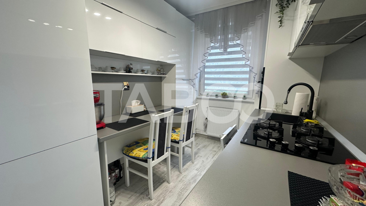 Apartament 2 camere cu balcon de inchiriat zona Rahovei Sibiu