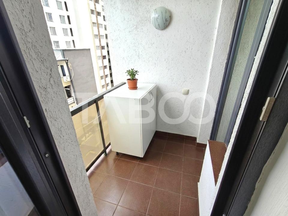 Apartament 2 camere cu balcon in bloc cu lift in zona Doamna Stanca