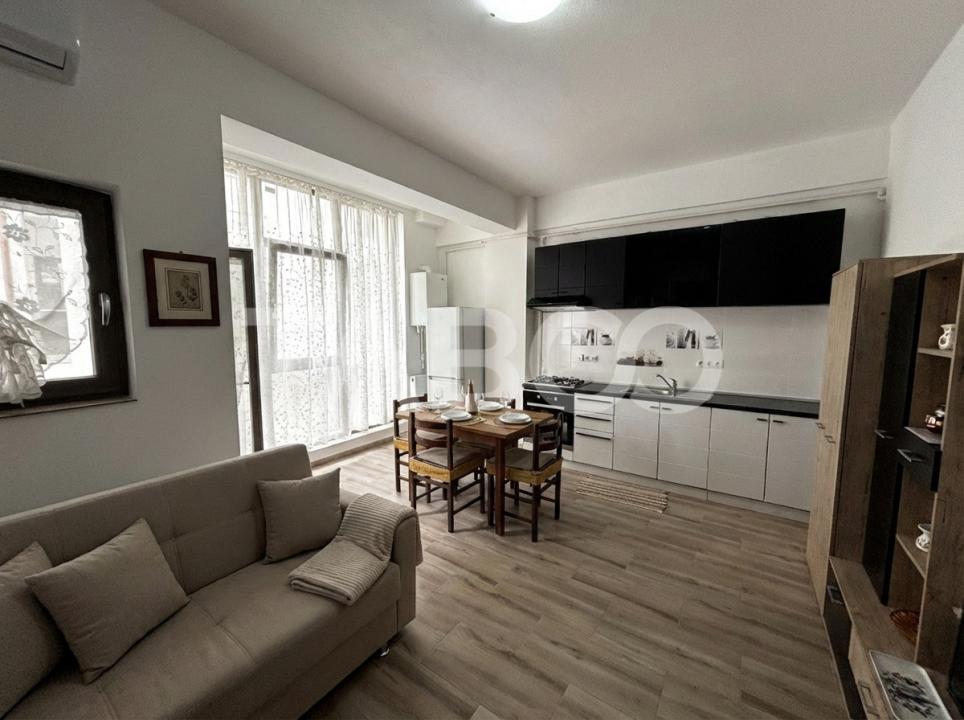 Apartament  2 camere cu balcon + loc de parcare  zona Doamna Stanca