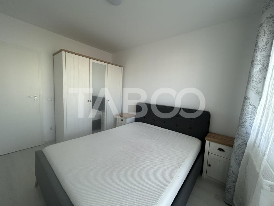 Apartament 2 camere cu balcon si parcare privata de inchiriat